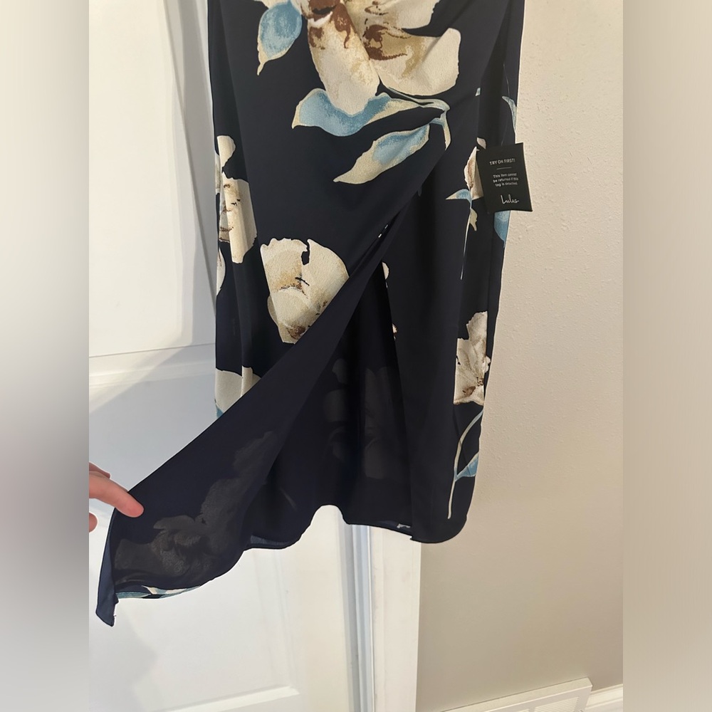 Lulu’s Floral Midi Dress - Picture 5 of 10